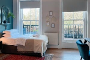 Superb private double room, Columbia flower market – vacation rental in Bethnal Green, London, UK